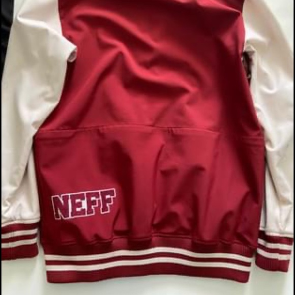 Neff - Picture 3 of 3